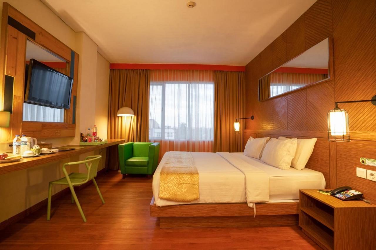 Maxonehotels.Com At Vivo Palembang Exterior foto